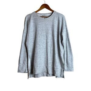 Aerie light Gray crew neck Long Sleeve Sweater